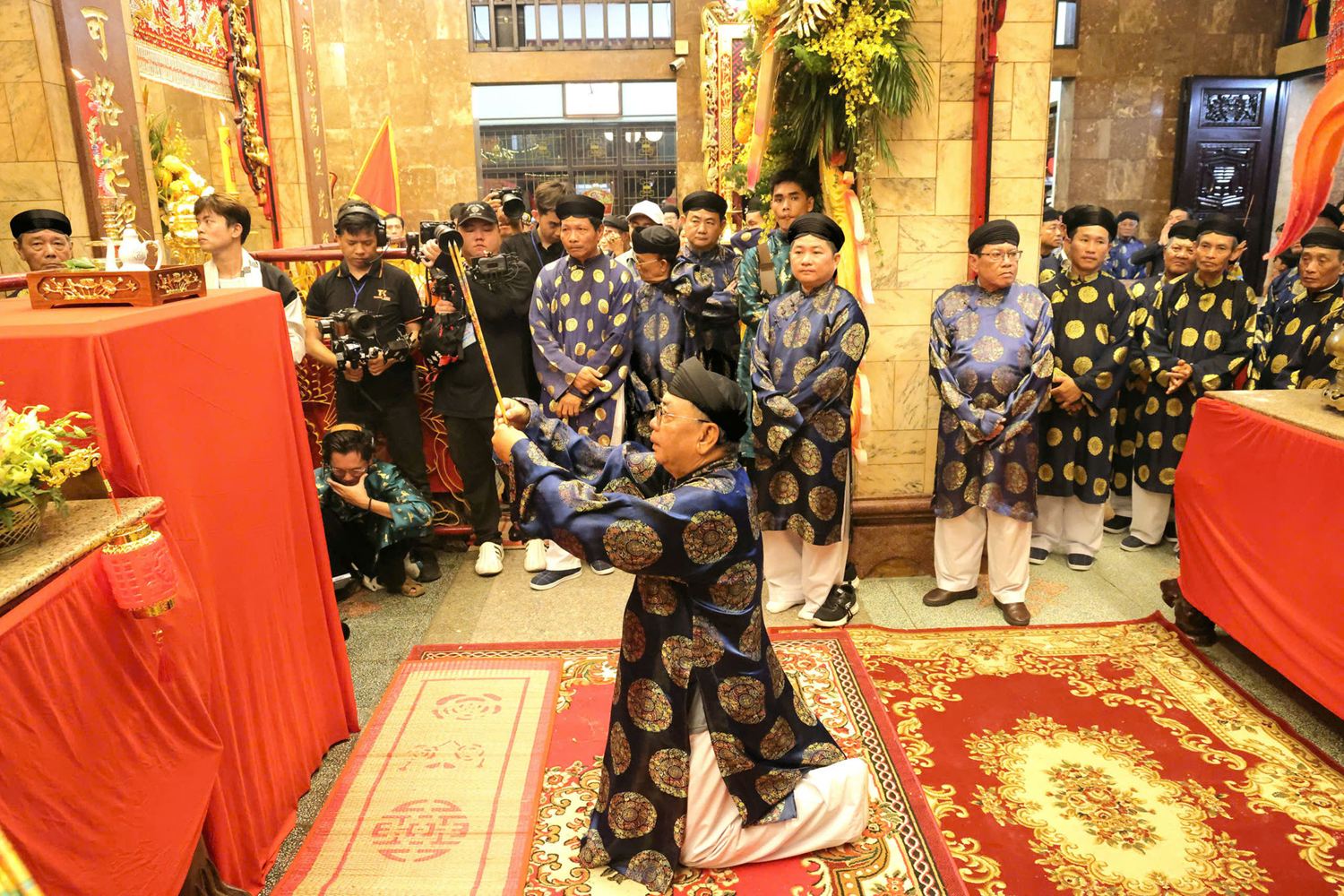 le-phuc-hien-ruoc-tuong-ba-chua-xu-nui-sam-6
